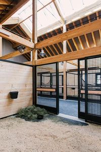 Tour A Beautiful & Modern Stable in Utah - STABLE STYLE