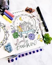 Mood trackers can help to improve your mental health! Click through to find 13 (more) mood tracker ideas for your bullet journal!