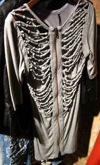 Skeleshirt