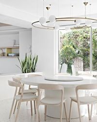 Kitchen Sponges + Hand Wash + on Instagram: "Refreshing white // stunning residence designed by @the.palm.co 🤍 - #diningroom #diningroomdecor #furniture #furnituredesign #whiteinteriors #whiteinterior #whitedecor kitchen #kitchendesign #design #interior #newbuild #interiordesign #decor #black #white #blackandwhite #mono #monochrome #flooring #marble #simplicity #minimal #minimalism #lighting #fresh #homestyle #property #luxuryproperty #propertystyling #styling"