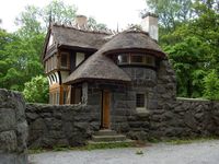 I could TOTALLY see myself living in this! I'm not really interested in huge…