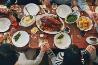 5 Creative Ways to Pray on Thanksgiving | Guideposts| Guideposts