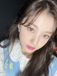 여러분!! Kep1er의 첫 유닛 브이앱! 😚어떠셨나요?? 저는 팬분들과 소통하고 언니들과 🧱젠가 게임 할 수 있어서 너무 행복했어요! 여러분들도 추운 겨울🧊 집에서 젠가 어떠신가요? 저희 마시로 히카루 예서 브이앱 봐주셔서 너무너무 감사하구 맨날 맨날 사랑해요💖 옷 따뜻하게 입으세요! #강예서 #YESEO #Kep1er #케플러