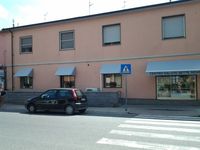 3 cappottine fisse in alluminio rivestite con tessuto acrilico e tenda a bracci per centro salutec