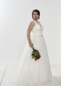 Odessa I Silhouette Collection - Romantica of Devon: Prinzessin & Ball Gown Silhouettes I Plus Size Brautmode & XXL Brautkleider in Übergröße bei Vollkommen.Braut. - The Curvy Bridal Concept Store Hamburg
