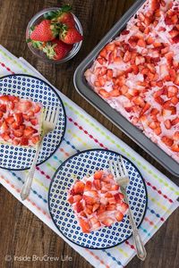 Lemon Strawberry Mousse Cake - fresh berries, mousse, and lemon frosting make this an easy dessert recipe for summer picnics!