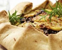 Recette de Tarte rustique pommes de terre et champignons