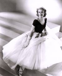Grace Kelly in one of Edith Head’s gorgeous gowns for Rear Window (1954).