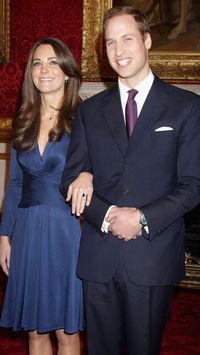 The Wales Family on Instagram: "An adorable behind-the-scenes moment from William and Catherine’s engagement interview ❤️ I love these two so much 😍 there was a video of this moment where you can hear them talking but for some reason it’s disappeared 🧐 so I had to make a video from Gifs 😂 but I think it worked out quite well 👍 It’s amazing to see how much Catherine has grown in confidence and self-esteem since the interview 👏🙌 #katemiddleton #catherinemiddleton #princessofwales #princewill