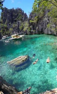 Twin Lagoons of Coron, Palawan. El Nido or Coron? Or both? Palawan in the Philippines. How to reach, places to stay, eating options, costs, beaches, attractions, party and more! #ElNido #Coron #Palawan