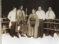 EL DEPORTE EN LOS AÑOS DE SANGCHILI: El combate tuvo lugar en la plaza de toros de Valencia, siendo arbitrado por el juez francés monsieur Scheman, Y en el que Sangchili derrotó a Alf Brown.