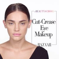 Want a simple, fresh look to ring in the new year? This cut-crease eye makeup is a perfect and easy way to try something new for 2017