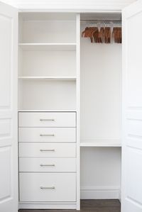 I teamed up with ClosetMaid and designed custom closets throughout our new home. Click over to the blog to see a custom closet for the guest room!