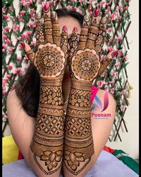 Just Browse here and see the Latest Ideas & Designs of Mehndi to make your hand and finger more beautiful. #mehandi #mehandiDesigns #simplemehandiDesigns #mehandiUnique #mehandiforkids #arabicmehndiDesigns #henna #mehandiart #hennaart #mehandilove #hennatattoo #hennainspiriration #mehendidesign #mehndidesign #bridalmehendi #bridalmehndi #latestmehendi #eidmehendidesign #teejmehendidesign #karwachauthmeehendidesign #arabicmehendi