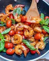 Easy Shrimp +Tomato + Basil Stir Fry for Clean Eats! | Clean Food Crush