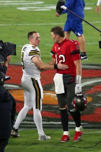 Tom Brady Vs Drew Brees 2020 Pictures and Photos - Getty Images
