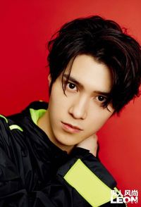 男人风尚LEON Weibo Update with WayV KUN TEN WINWIN LUCAS HENDERY YANGYANG XIAOJUN