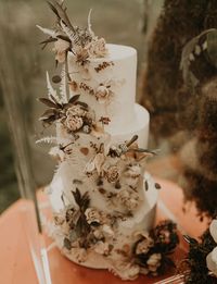 earthy flower wedding cake Autumn Nomad Emily Herzig Floral Studio Allrose Farm