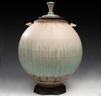 Vessels – Richard Aerni