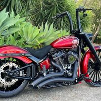 Harley-Davidson Breakout ‘Arlen Ness’ by Quality Customs