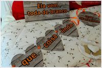 Ela vem toda de branco...