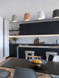 Situé à Boulogne-Billancourt, cet appartement a été intégralement repensé par l’agence Maztri. A l’origine de ce projet, l’architecte Claire Prinet a pris le parti de jouer la carte des contrastes de façon à structurer les espaces et distinguer les fonctions.
