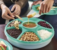 Serving Center® Set. Features six 2-cup/500 mL compartment, removable 14-oz/400 mL microwave-reheatable bowl with seal and cover.