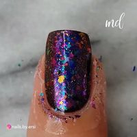 This rose chameleon flake nails will simply amaze you! BY: nails.by.ersi