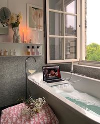𝚊 𝚙𝚘𝚠𝚎𝚛𝚏𝚞𝚕 𝚠𝚘𝚖𝚊𝚗 on Twitter: "i want a life like those on the upper east side… "