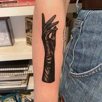 #blxckink #blxckink_usa #blxckink_usga #blxckink_atlanta #usatattoo #tattoousa #americantattoo #americantattoos #georgiatattoo #georgiatattoos #georgiatattooartist #georgiatattooers #tattooatlanta #atlantatattoo #atlantatattooartist #atlantatattoos #atlantatattooartists #atlantatattooconvention #handtattoo #strawberrytattoo #fineline #finelinetattoo #balloonanimal #ballonanimal #hearttattoo #heartchain #waterdrop #droptattoo #blacktattooartist #blacktattoo