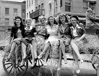 Stylish 1940’s ladies.