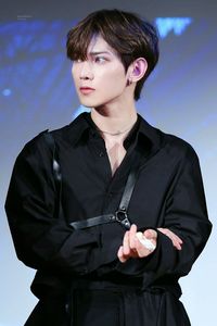 kang yeosang - ateez