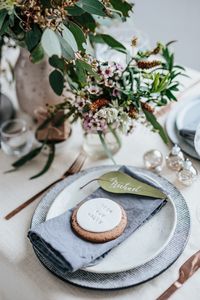 Australian inspired Christmas festive table styling | Eclectic Creative