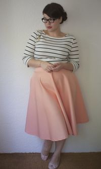 Love this look! I already have a shirt almost exactly like this, just need the neutral-y skirt.