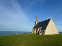 Les 10 endroits à voir à Étretat, la Normande en bord de Manche - GEO