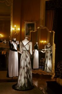 #DowntonAbbey costumes inside Biltmore House in Edith Vanderbilt's bedroom