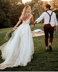 Love & Wildhearts on Instagram: “L♡VE by @olgadybrina_photo Tag us & use #LOVEANDWILDHEARTS to be featured ♡”