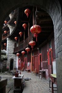 The red in this picture from Japan is stunning! #travelphotography