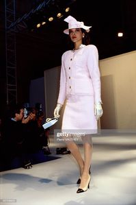 News Photo : French design house Chanel shows its 1986...