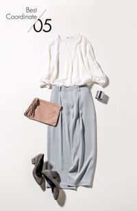 冬本番の寒さはまだまだ続きそうですが、ユニクロからは春物アイテムが続々と登場中。そこで今回はファッション誌で活躍中の人気スタイリスト・松村純子さんに、この春のトレンドと、最旬コーディネートを教えてもらいました。春のおしゃれをひと足早くチェックしてみて!Stylist’s Commentこの春はカラーの当たり年。淡めのきれい色からパキっとしたカラーまで、気分も上がるようなアイテムも豊富です。また、定...