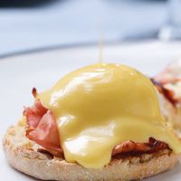 One Pot Eggs Benedict