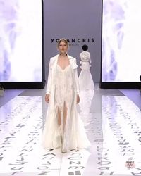 Embroidered Skit Wedding Dress / Wedding Gown. 2020 Bridal Collection “No Fear“. Runway Show by Yolancris.