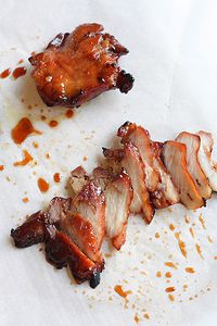 BBQ Pork Recipe - Char siu (char siew) is of Cantonese origin where skewers of pork meat is marinated in a honey hoisin sauce, and then roast in oven to charred, savory, and sticky sweet perfection. If there is a pork recipe that defines Chinese cooking, I think char siu (char siew) would be it. #Chinese #Pork #BBQ