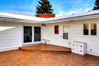 House for sale to be moved by buyer. Listing L489 - Sale price of $39500.00 or best offer. 2066 sqft bungalow, 3 bedrooms, 2 bathrooms, appliances included. Contact us at 780-459-5933 or sean@bbmover.ca for more details