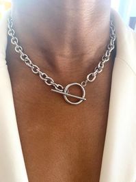 This chain necklace is smashing. Can be worn daily with any kind of outfit. #finejewelry #birthdaygift #giftidea #selflove #jewelrydesigners