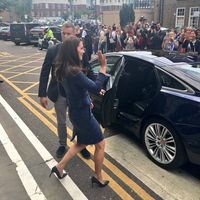 King's College NHS on Twitter: "HRH says goodbye to our CEO Nick Moberly & waves to the crowd as she leaves. We'd like to thank The Duchess for taking the time to visit us. https://t.co/kzztPZfOzX"