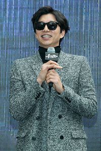 Gong Yoo Pictures and Photos