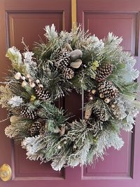 How to Make a Winter Wreath That Will Last Until Spring