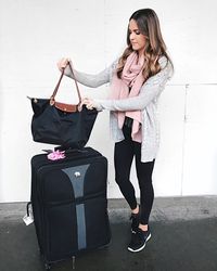 travel outfit, airport style, airplane outfit