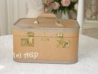 REFURBISHING THE DREAM Vintage Train Case Restoration